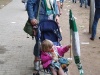 sachsen-fan-mit-mutter.jpg