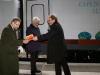 Dr. Nelle überreicht den Expresspass an Prof. Herbst und Dr. König