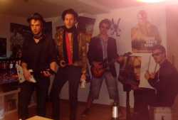 moritz-print-mm74-50-guitar-hero-arik-platzek