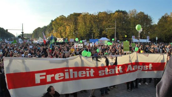 demo_freiheit_angst-550x311-AK_Vorrat
