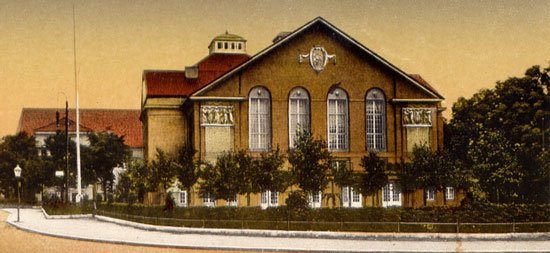 stadthalle_alt-550x253-stadt