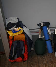 sachen_gepackt-230x276-gabriel_kords